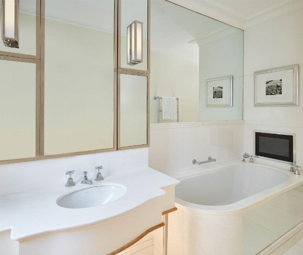 The Connaught, Maybourne Hotel Collection image 27